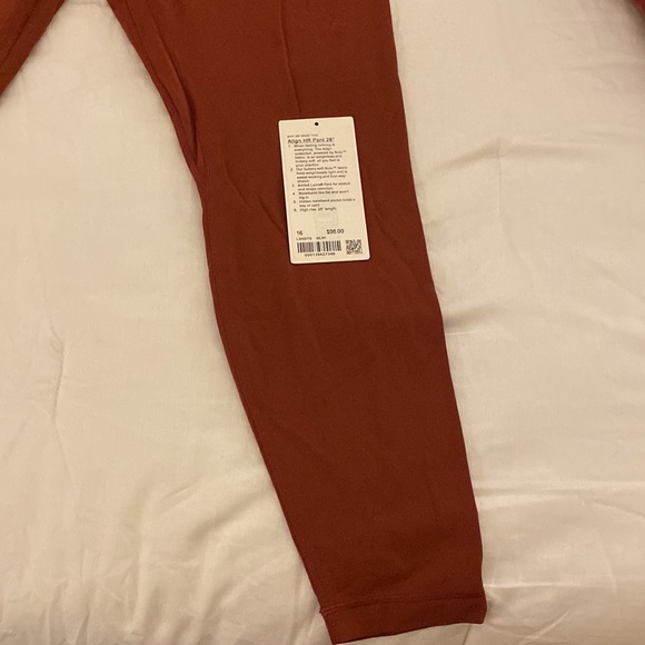 Lululemon align HR pant 28” - Picture 3 of 9